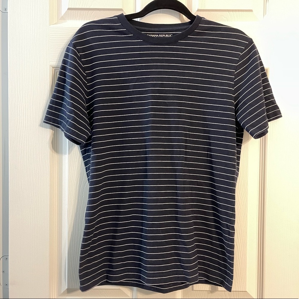 Banana Republic Men’s Navy Blue Stripe Shirt Small